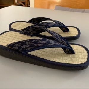 Japanese Slippers NWOT size 7-8 Women